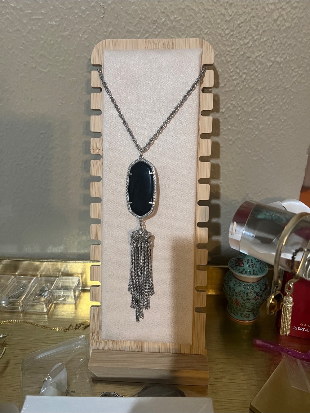 Kendra Scott Black and Silver Beck Pendant Necklace with Tassel